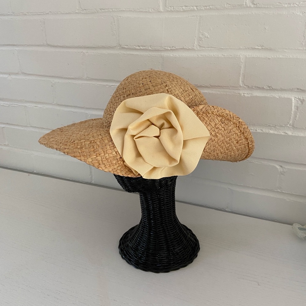 Classic Floppy Wicker Summer Pool Beach Sunhat With Cream Rosette Attachment